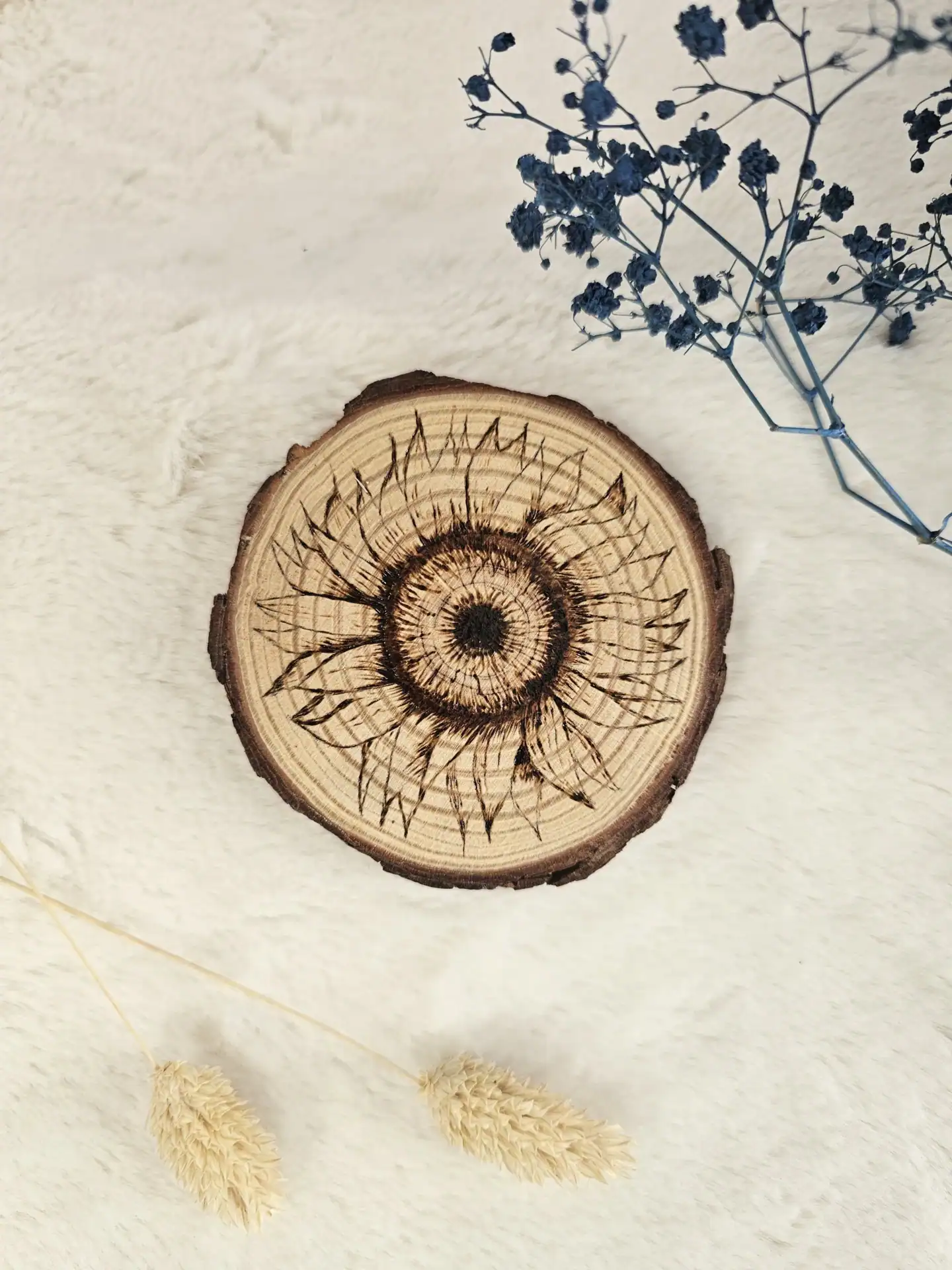 dessous-de-verre-artisanal-pyrogravure-bois-tournesol-1